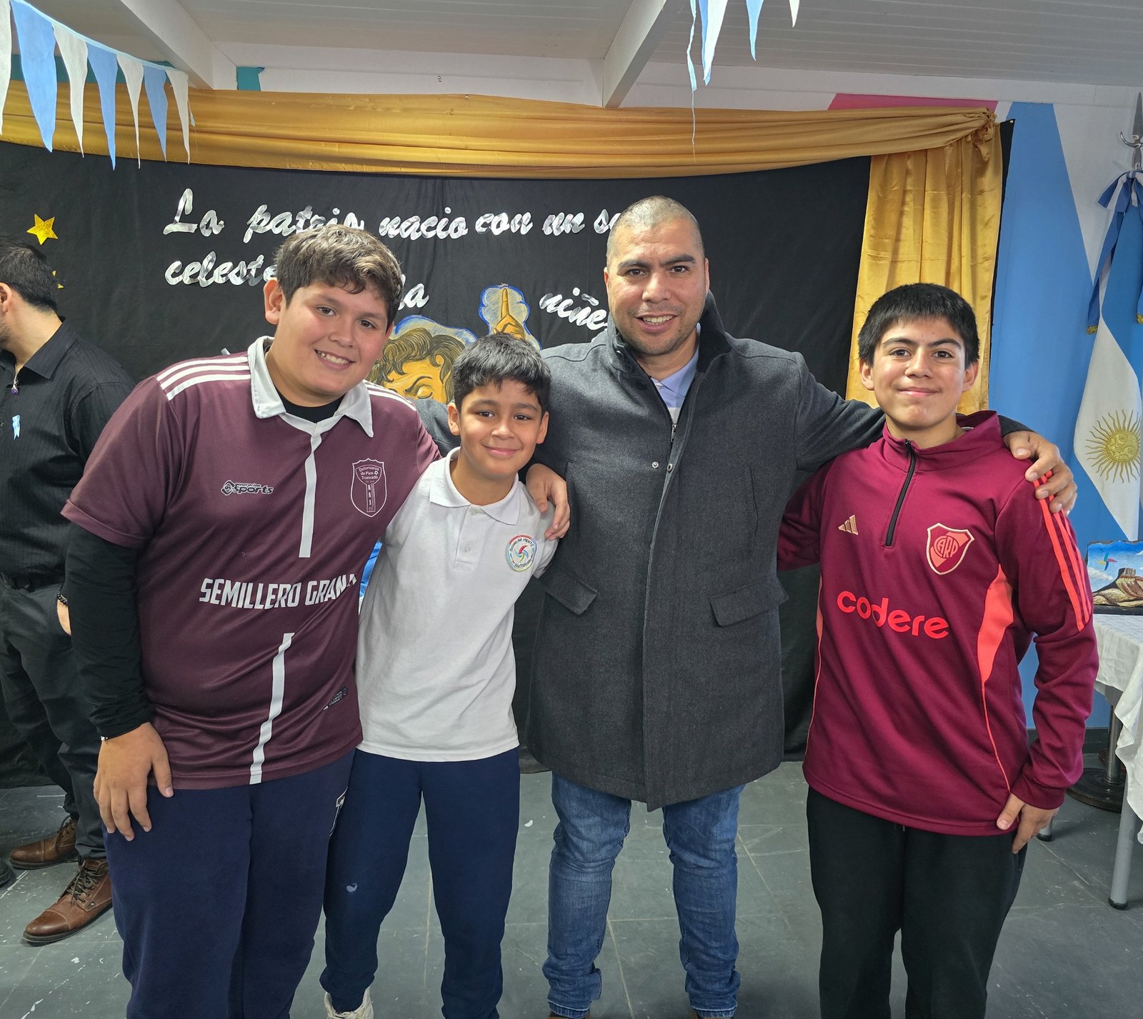 ¡MÁS TECNOLOGÍA PARA EL AULA!